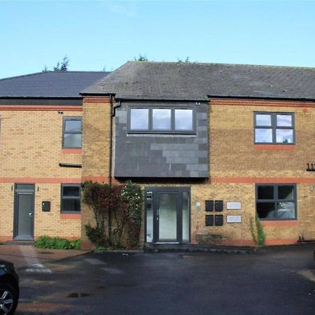 Marvellous New Build 2 Bed Flat - 1 Ophelia Court Apartment Epsom Luaran gambar